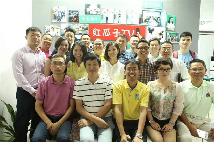 虎口來臨時還有空遐想?再不做個企業(yè)宣傳片就被一口吃了 虎口來臨時還有空遐想?再不做個企業(yè)宣傳片就被一口吃了