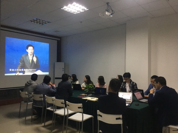 瓜瓜早課堂(139)-微笑，贊美，講故事!