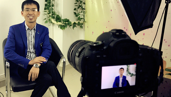 達康書記的杯子，加上視頻制作營銷推廣，不火才難！