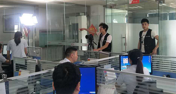 我期待著這個(gè)作品完成！我對(duì)紅瓜子非常有信心！