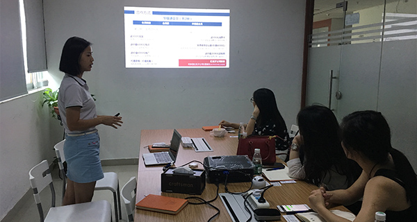 宣傳片創意人員探討打開思維局限